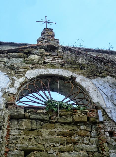 Borgo Abbandonato con Chiesa